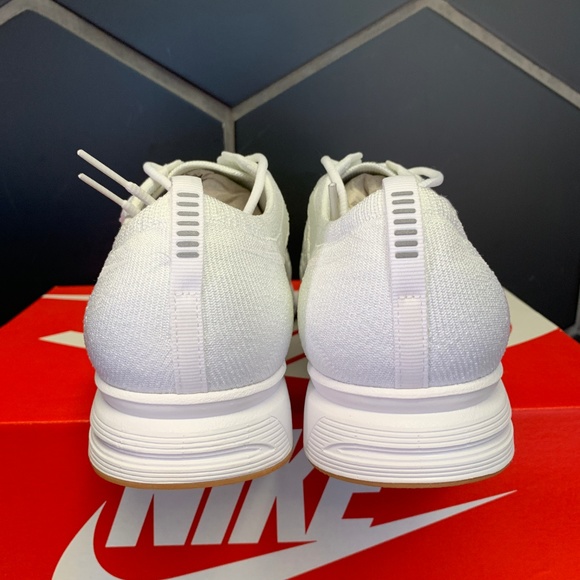 Nike Flyknit Trainer Triple White Gum Running Shoe - Picture 4 of 6